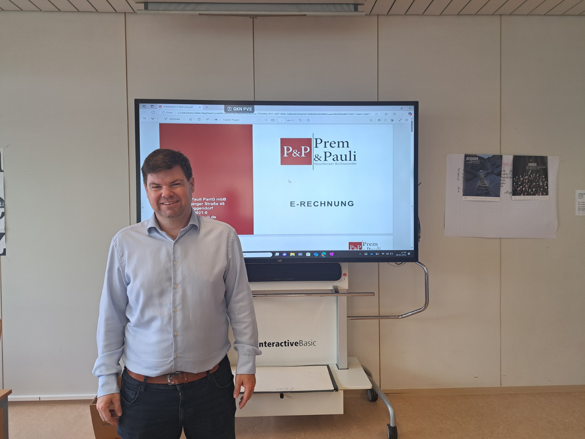 Steuerberater Prem zu Besuch an der Kaufmännischen Berufsschule